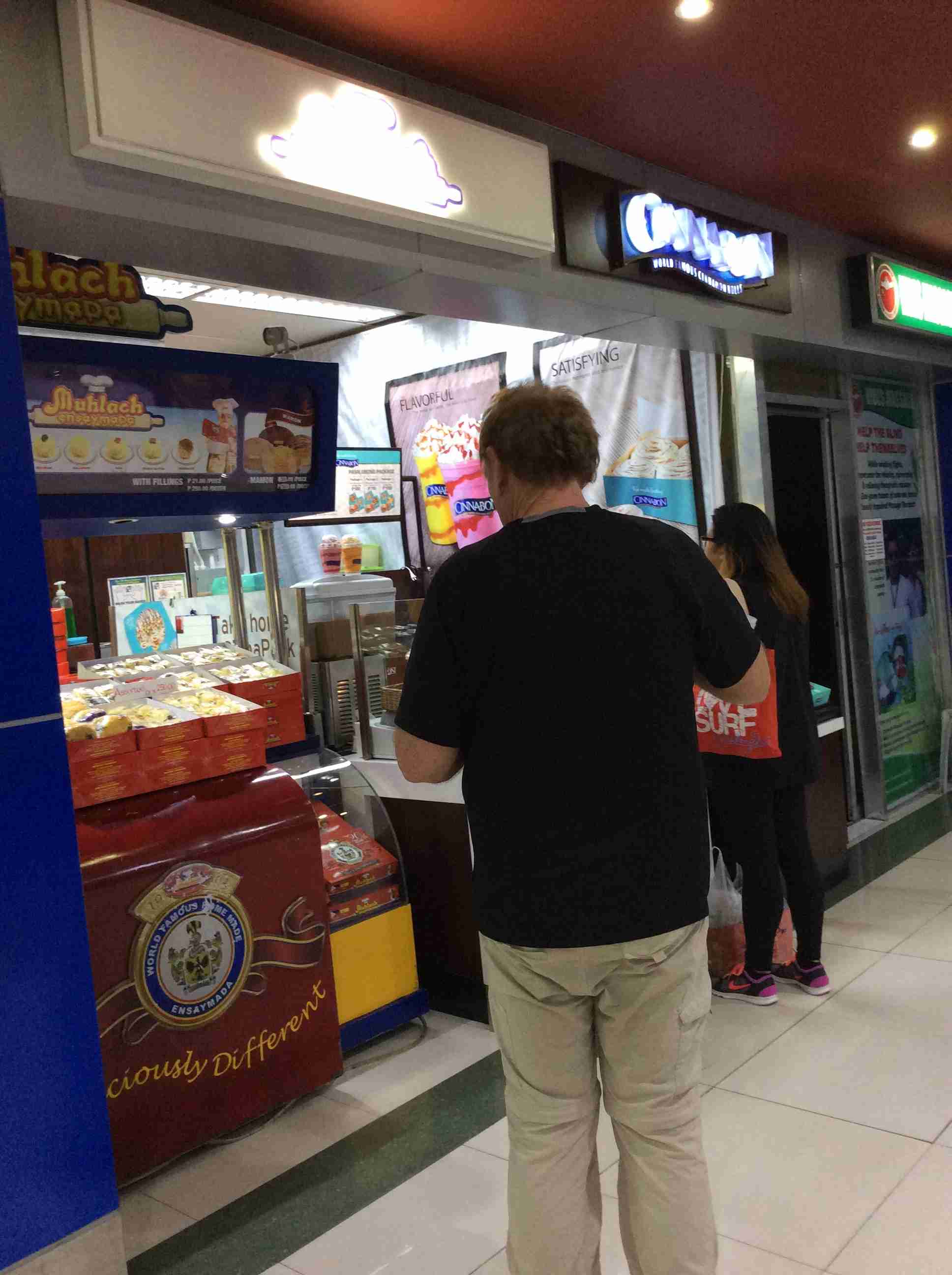 MNL- Ninoy Aquino International Airport | Cinnabon